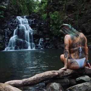 Meet your Posher, Honey